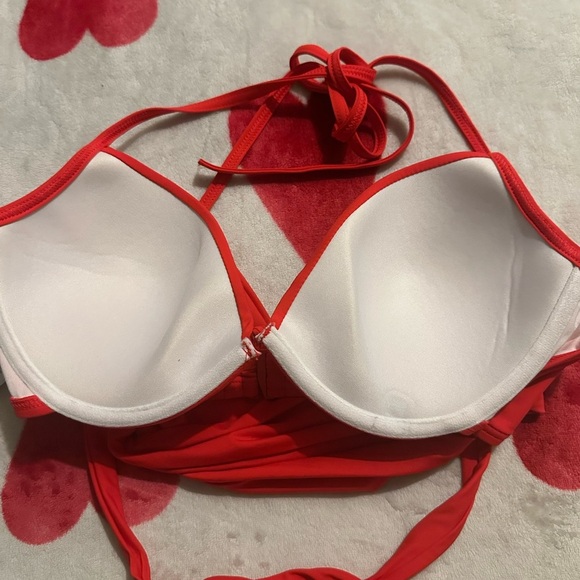 NWT Carmen Marc Valvo Swim Sense Red scarlet Wrap Top - Picture 11 of 12